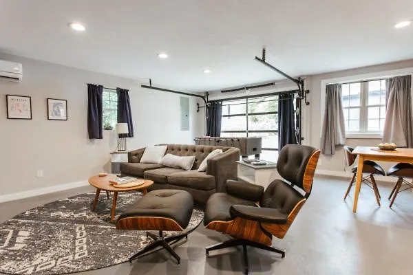 Greenway Garage With Firepit