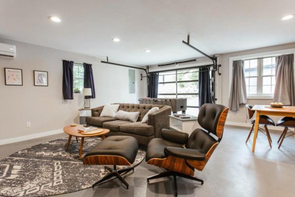 Greenway Garage With Firepit Ferienhaus Athens